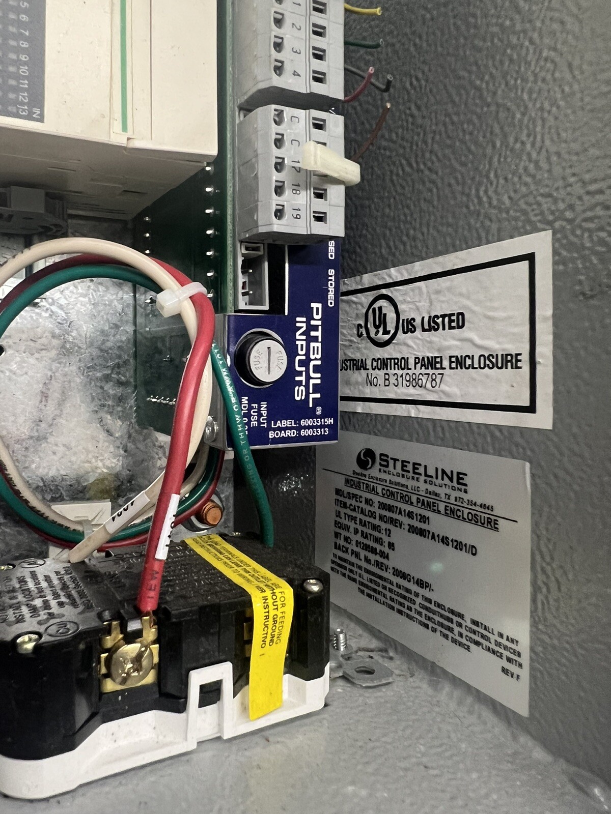 Serco Entrematic PitBull SafetyLoc SL60 70 Vehicle Dock Restraints