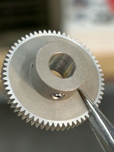 1 INGRANAGGIO DINAMICO ALLUMINIO 64 PASSO 62 DENTI FORO 1/4” FACCIA 1/8” 20° P.A. - Foto 7 di 20