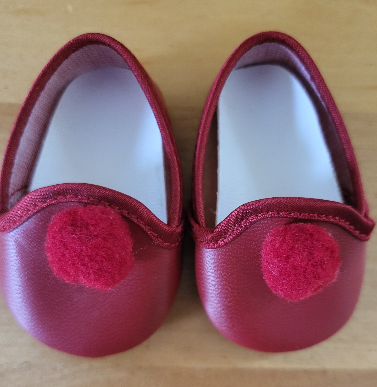 SAOLA Kit bambola AMERICAN GIRL Kittredge set pigiama spiaggia pensionato SOLO PANTOFOLE ROSSE