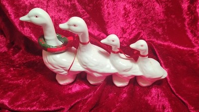 VINTAGE Dept 56 DUCKS IN A ROW Figurine 7.5'' Holiday Christmas Taiwan