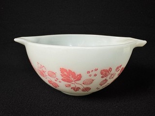 Vintage Pyrex Pink Gooseberry Cinderella Bowl #441 White 1 1/2 Pint Made USA (B)