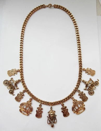 COACH Collana con ciondolo BN vintage anni 80 metallo dorato antico carrozza corona e stemma