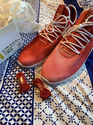 pharrell williams hu red