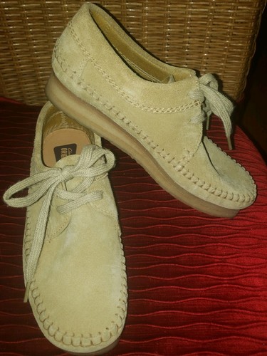 clarks weaver maple suede