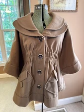 Vintage Gorgeous Wool - Fully Lined Unique Cape With Pockets By DEMOCRACY Sz L