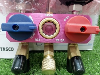 TASCO TA122MD Digital Gauge Manifold for R410A R32 Unused