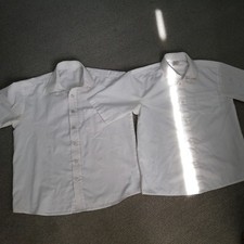 2 x Jungen weißes Schulhemd Paket Kurzarm Alter 9/10 + 10 Jahre
