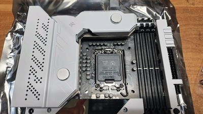 ASUS ROG Maximus Z790 Formula ATX DDR5 Wi-Fi 7 M.2 Gaming