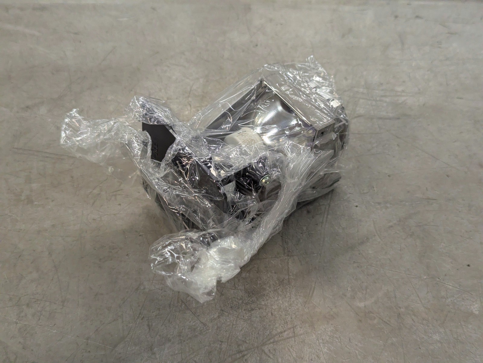 122578407 MWave Projector Lamp VLT-HC5000LP / RLC-032 for MITSUBISHI HC4900...