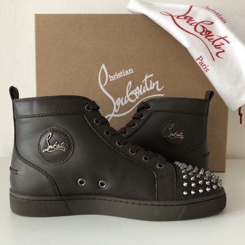 lou spikes flat suede