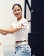 Famous American Singer Tejano Selena Quintanilla 8X10 Photo Print 