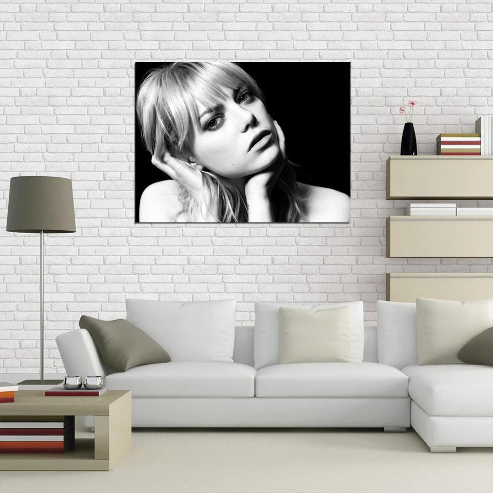 V4520 Emma Stone BW Portrait Pretty Beautiful Actress Decor WALL POSTER PRINT UK - Image 4 of 4