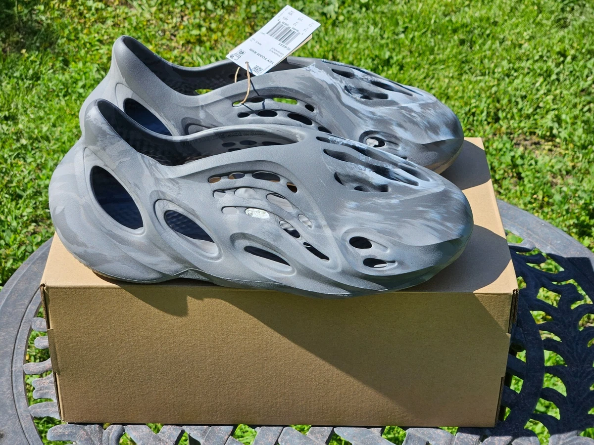 adidas YEEZY Foam Runner 