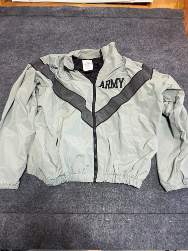 UNICOR U.S. Army IPFU PT Jacket Gray/Black Medium/Long Original Militaria - product listing photo