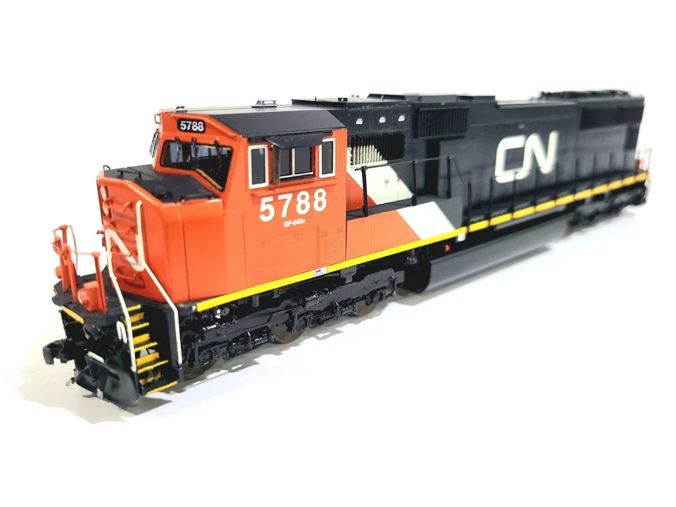 Overland OMI CN CNR EMD SD75I Canadian National #5788 HO Brass Model #6620.1 DCC - Image 2 of 4