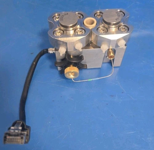 New Thermo Scientific Vanquish Neo UHPLC system binary pump Heads