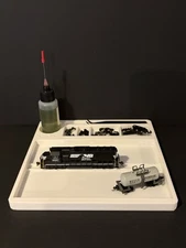 N Scale Train Build Plate, Setup Plate, Work Station, Model Railroad