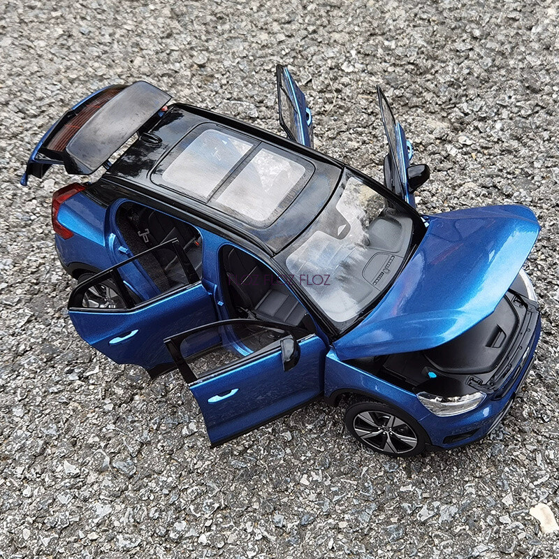 1/43 VOLVO特注 1/43 VOLVO XC40 バースティングブルー 1/43 VOLVO特注 1/43 VOLVO XC40 バースティングブルー 【公式通販】
