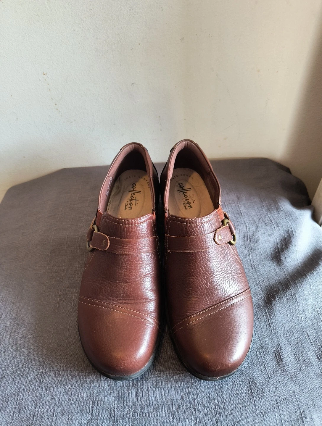 Scarpe slip on Clarks Collection in pelle Cheyn Fame mogano taglia 7 5 donna