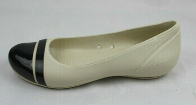 crocs women's cap toe flat