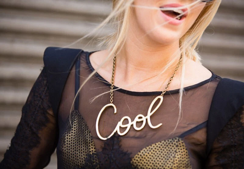 Collar Colgante Lanvin "Cool" Oro Stephanie Foto 2 de 4
