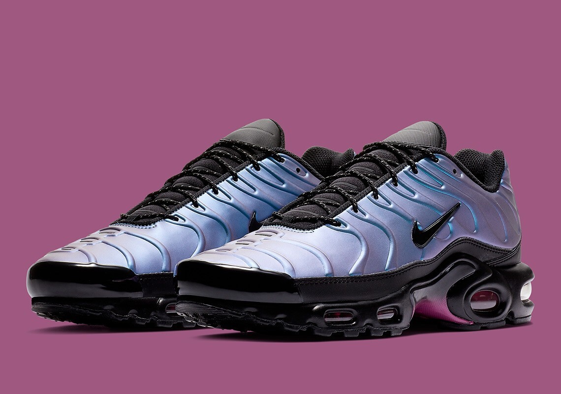 Nike Air Max Plus Throwback Future AJ2013-006 Size 9.5 US