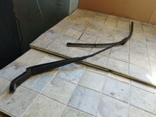 PEUGEOT 407 Coupe 6C Scheibenwischer vorne 2.00 Diesel 100kw 2006 21055373