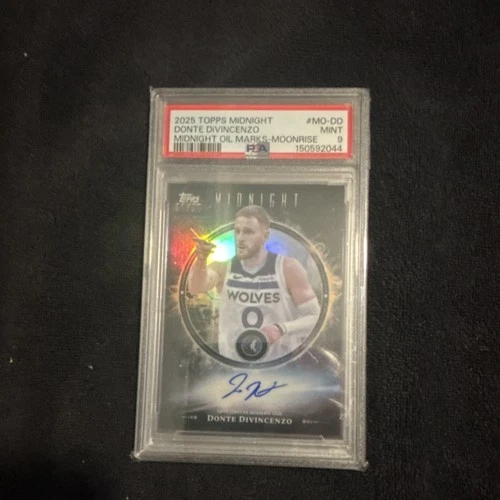 2023-24 Topps Midnight Donte DiVincenzo Auto PSA #HS-DDI