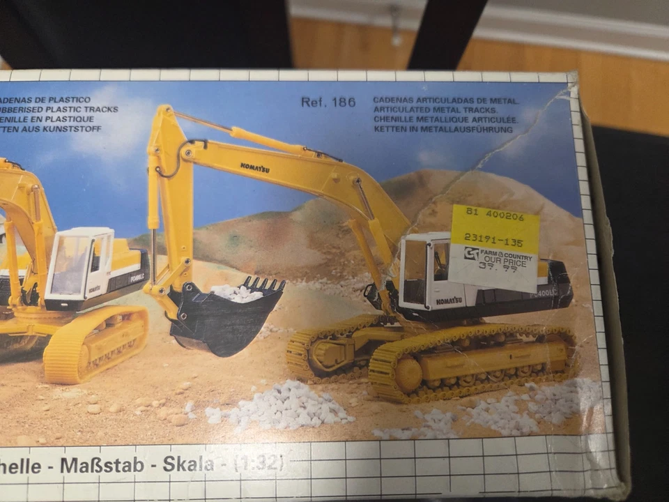 Joal Komatsu 1:32 Scale Excavator Compact PC 400 LC-5 NIB Ref. # 183 - Image 4 of 4
