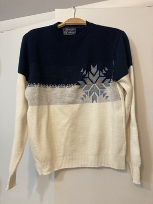 Peconic Bay Traders Vintage Snowflake Sweater Mens Small Blue EUC SeeDescription