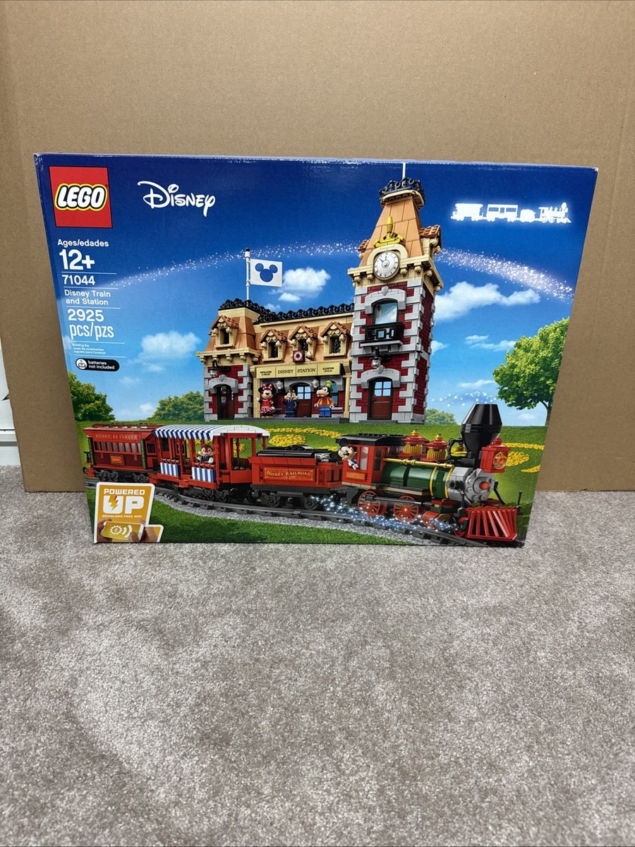 LEGO Disney: Disney Train and Station (71044)