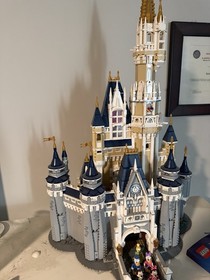 LEGO Disney: The Disney Castle (71040) Used No Box  Complete Set Manual Included