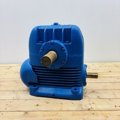 Radicon AU800-B Helical Right Angle Gear Reducer 70:1 Ratio, UNUSED Spare