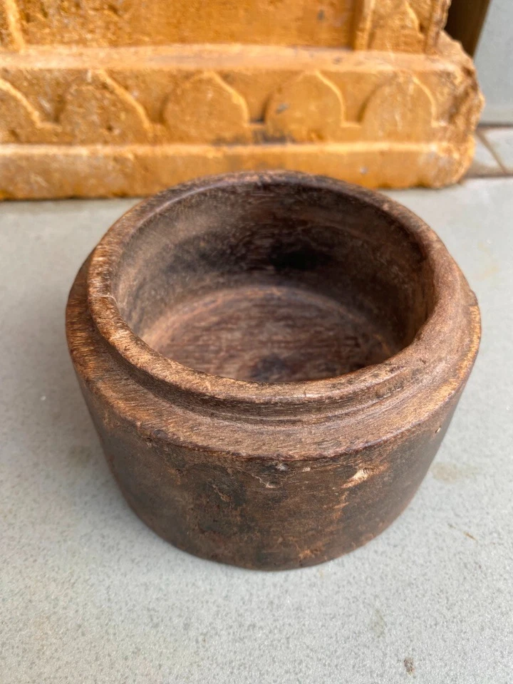 Raro Antiguo Tazón de Madera Tribal Indio Anhelado a Mano Multiusos Tazón de Madera Foto 3 de 4