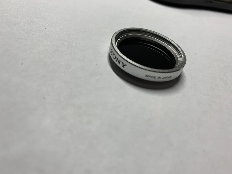 Sony 30mm ND8 Filter, Hakuba Circ. Pol, Mint In Case - Image 2 of 4