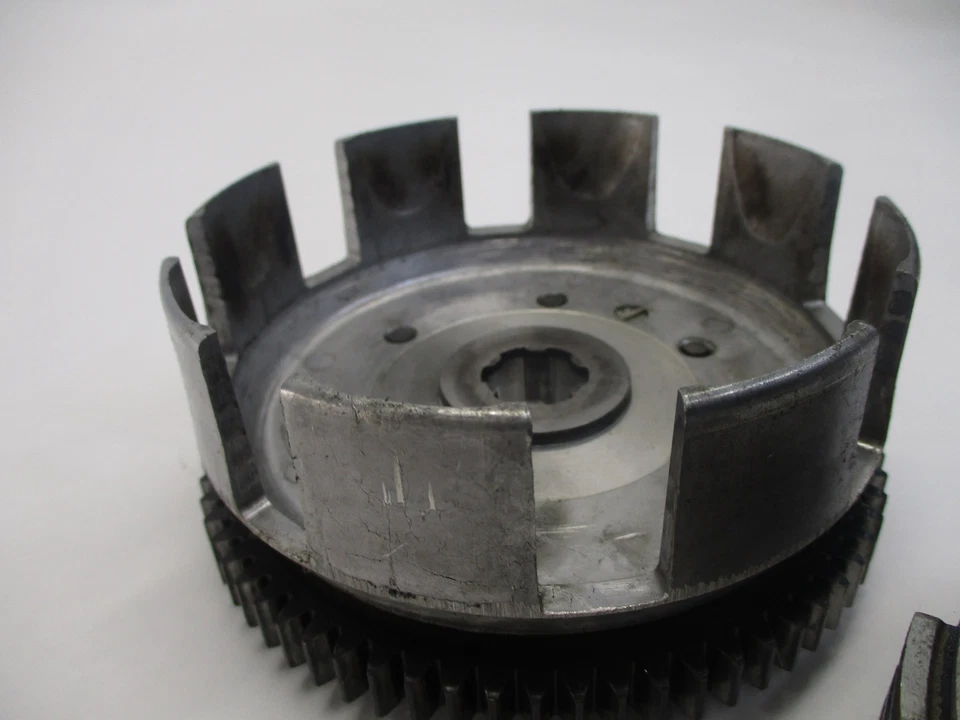 83 HONDA XL200R XL200 CLUTCH BASKET INNER AND OUTER - Image 4 of 4