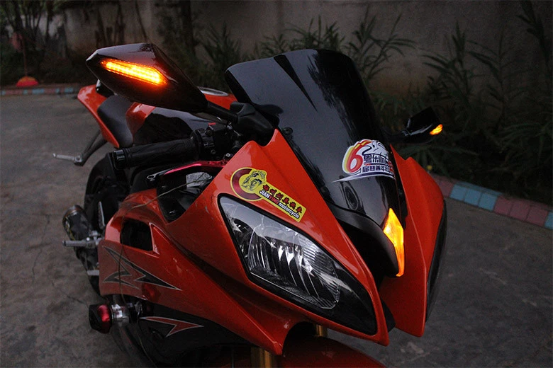 Espejos retrovisores intermitentes para motocicleta Honda CBR250R/Interceptor 800 EE. UU. Foto 4 de 4