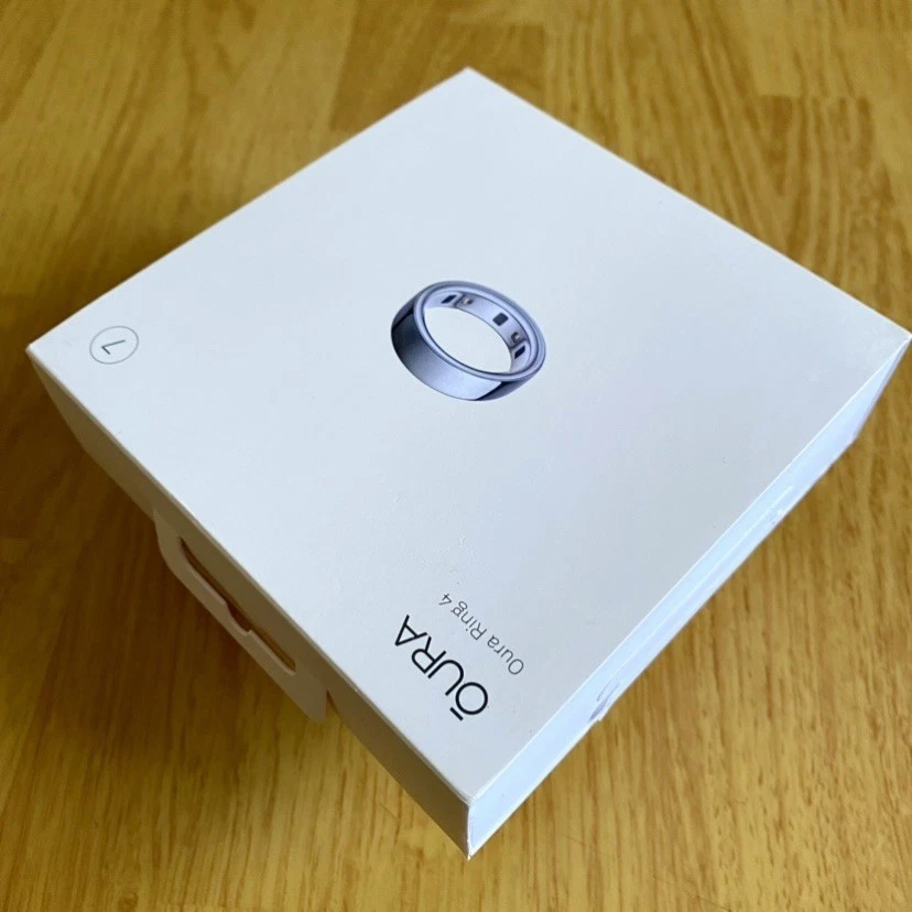 Oura Ring 4 - Smart Ring - Silver - Size 7 ( Genuine / New / Sealed ) - Image 2 of 4