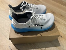 NIB Altra Men's Torin 8 Running Comfort Recovery Shoes , 9.5 US, White Blue