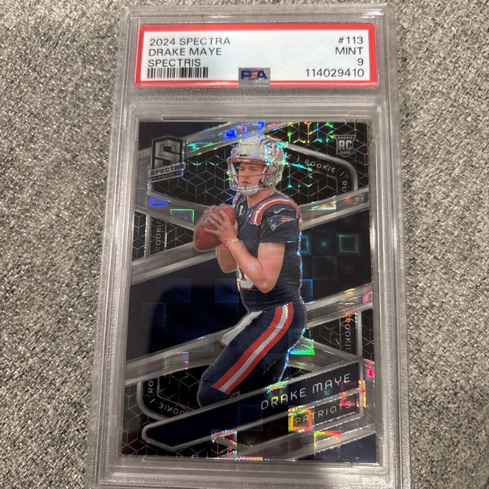 2024 Panini Spectra - Rookies Drake Maye #113 Spectris Prizm /30 (RC) PSA 9 🔥