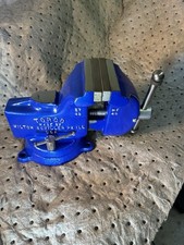 Étau de banc vintage restauré Wilton Schiller Torco 4” base pivotante sans mâchoires de tuyau