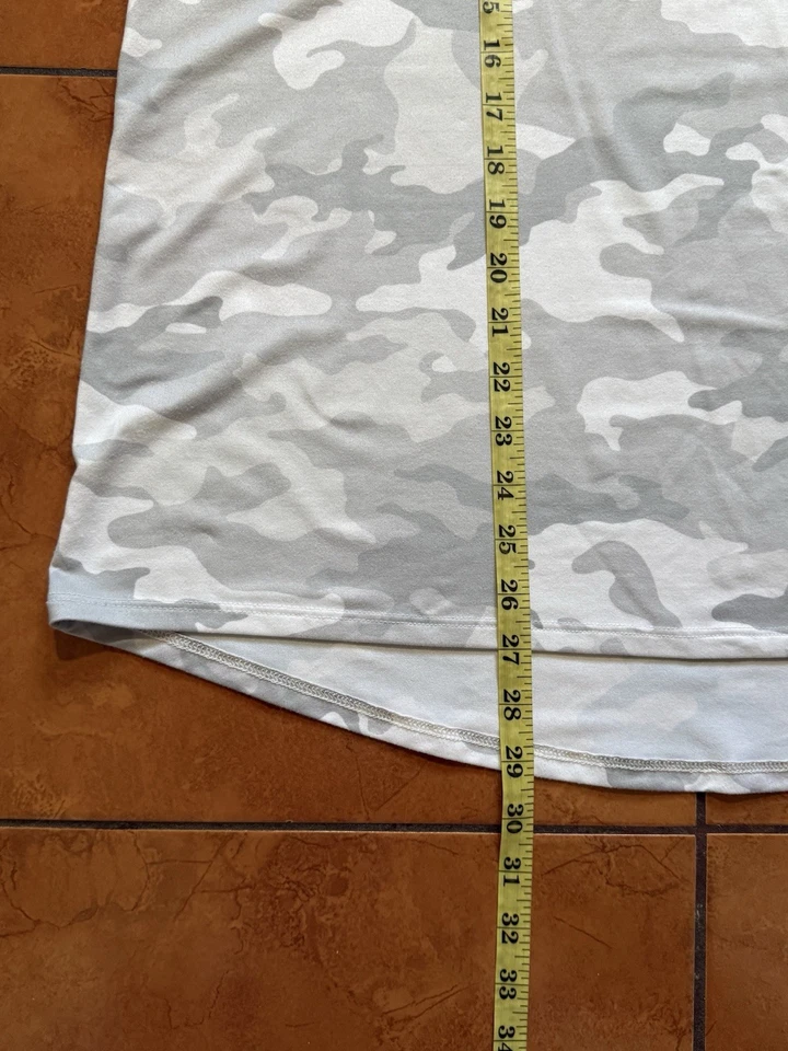 Camiseta sin mangas para mujer Athletic Works gris camuflaje espalda deportiva XL (16-18) Foto 4 de 4