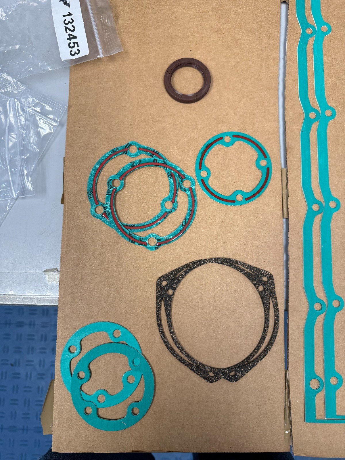 Ferrari 308 GTS Valve cover gaskets Set