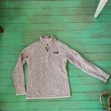 Patagonia kids grey beige 1/4 zip sweater size M