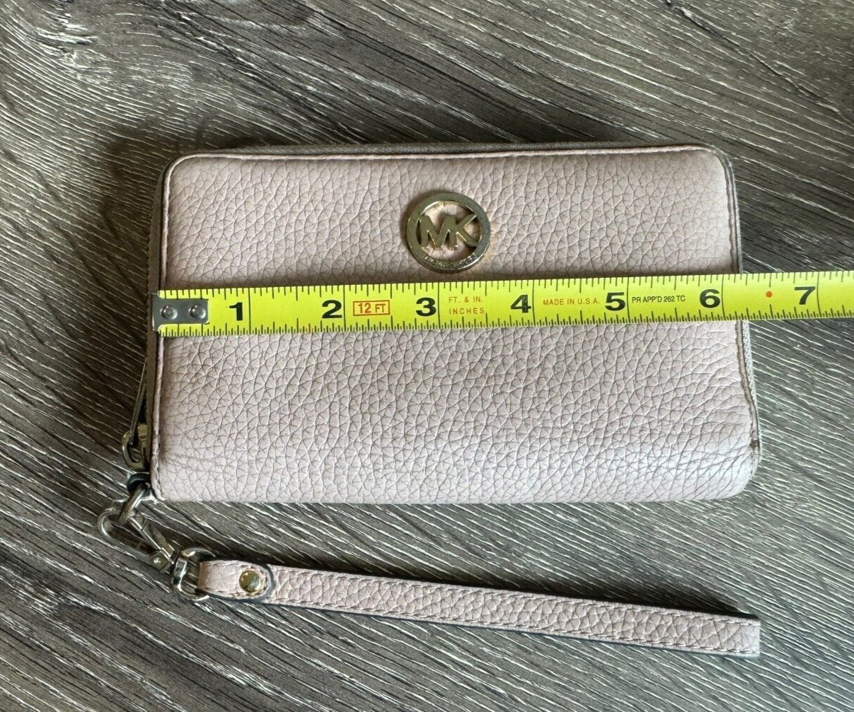 Michael Kors Multi Function Leather Phone Case Wa… - image 7