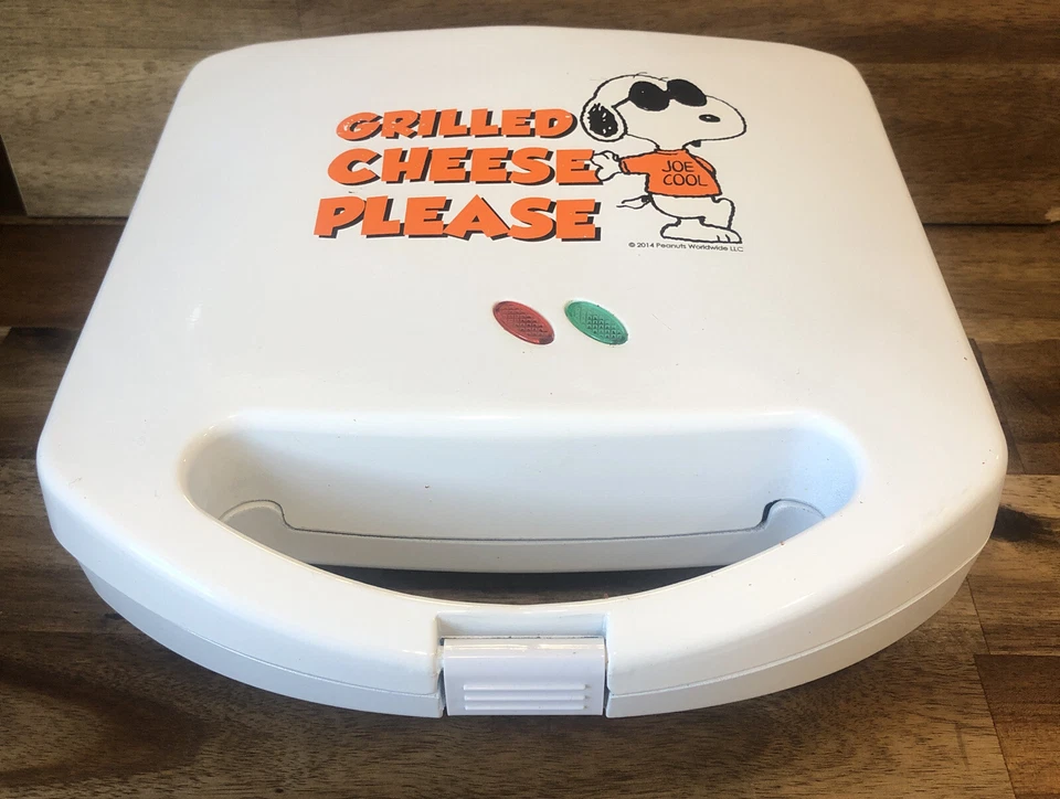 Sandwichera de queso a la parrilla Cacahuetes Snoopy Woodstock Works Smart Planet SGCM-2 Foto 4 de 4