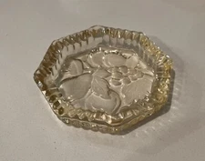 VINTAGE CRYSTAL GLASS ASHTRAY SHOWPIECE FRUIT CLEAR