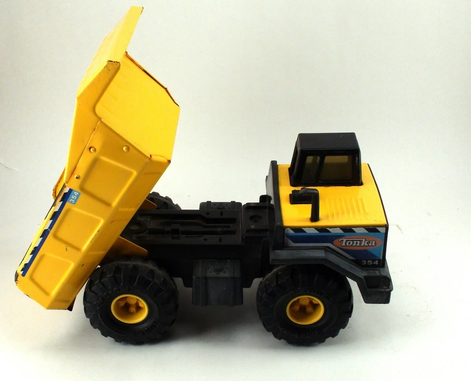 Tonka Dump Truck, Steel Tray - Image 2 of 4
