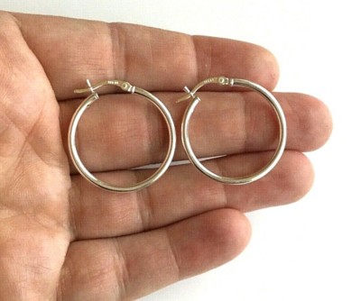 Italian .925 Sterling Silver 2x28mm Polished Hoop Earrings / Aretes de plata 925