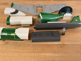 LEGO City Air Cargo Plane &ndash; Set 7893 (Partial Build / Parts Lot)